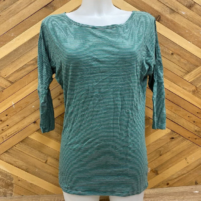 Patagonia - Women's Striped 3/4-Sleeve Shirt - MSRP comp $69: Green/Grey-women-SM